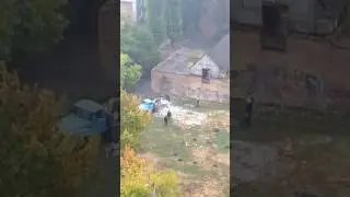 Кропивницький. натериторії 18 школи викидають будівельне сміття