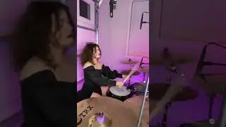 sexy drummer girl ‘Hips Don’t Lie’ drum cover🔥🔥