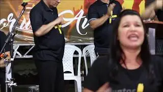 Celebrando Deus - Juntos + Fortes