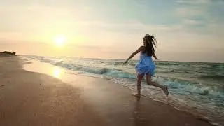 Golden Hour Beach Freedom 🌅 | Sunset Ocean Run | Outdoor Living Vibes