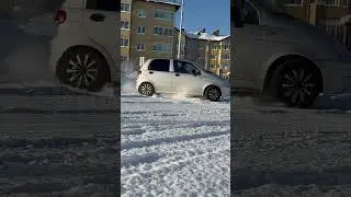 Погнал на Matiz в доставку, дал немножко угла!