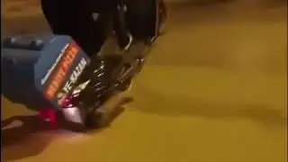 Bu sucuk otobana nasıl düştü? 5dk önce pizzacı ...