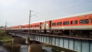Weekly Running Express Crossing Pakwalia Bridge ● 19601 Udaipur City - New Jalpaigudi Weekly Express