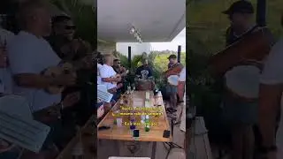 O melhor é que a gente é isso mesmo kakakaka ❤️🤣