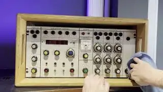 Cleaning the Pete Townshend Synthi 100