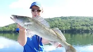Делаем из старой лодки крутую рыбацкую лодку