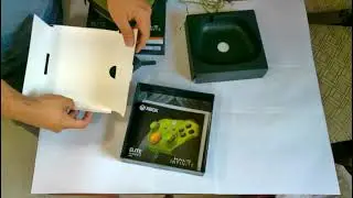 Unboxing The Xbox Elite Wireless Controller Series 2 - Halo Infinite Limited Edition
