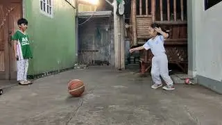 Zia Airee game with Kim