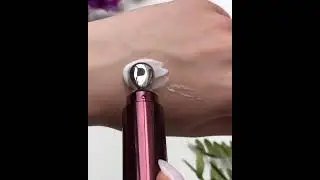 Крем для век с вибро массажером Jomtam Eyecare Purifying Cream Caviar
