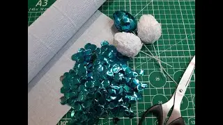 ШИШКИ своими руками из пенопласта, пайеток и гофрированной бумаги/ Cones with your own hands