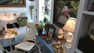 Shop With Us At Cottage Girl Vintage In Fenton Mi! Beautiful Shop! Antiquing In The Midwest!