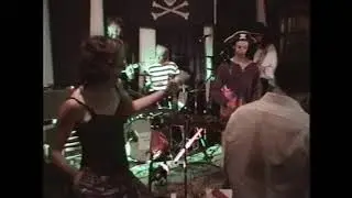 Pirate Jenny - Granny Knot [7/31/99]