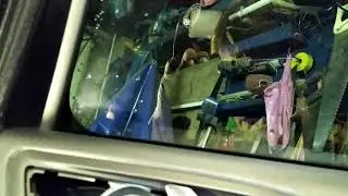 Skoda Octavia scout(a5)2011г.в.как разобрать заднюю дверь,снять карточку,стекло,обшивку двери.форточ