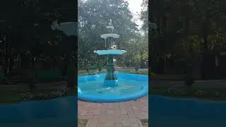 Fântână arteziană în Parcul Central din Târgu Jiu, județul Gorj, România