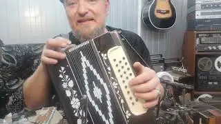 гармонь.... Как усложнить и украсить игру левой рукой!