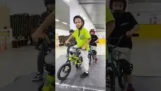 Катаю с другом на BMX 🚴‍♂️ #bmx #nikbmx #велосипед #mtb #bmxlife #бмх #sports