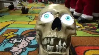Unboxing Gemmy Scary Skull