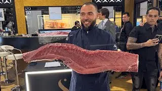 Cutting a 150kg Tuna! عملية تقطيع تونا وزنها ١٥٠ كيلو