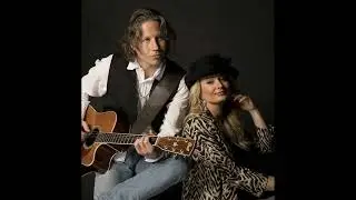 Duo Pamela & Hermes Live Medley (Crowded House, Roxette, AC/DC, Edith Piaf, Bryan Adams, Elvis etc)