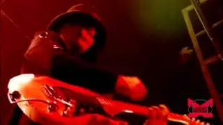 Motley Crue - Shout at the Devil (Live - Crue Fest)