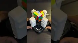 Rubik’s Cube Solving Machine “MoYu Robot” 