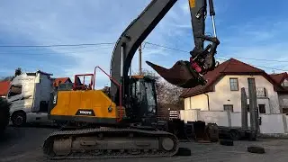 We bought a new Volvo EC 220 EL and started building driveways