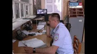 Запись камеры видеорегистратора помогла полицейским раскрыть ограбление пенсионерки в Майкопе