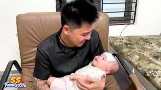 Dad stayed home to take care of sick baby Kim in place of Mom