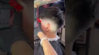Quick Wezteck Demonstration how to do a drop fade. #barber #freshfade #barbershop