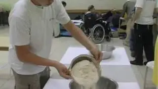 אפיית מצות בפדואל
