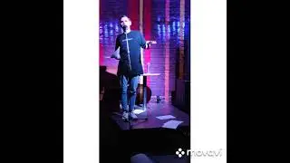 Максим Тесли читает стихи