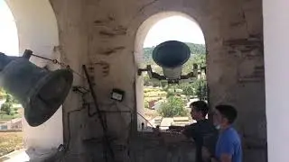 Volteo manual campanas de Alhóndiga
