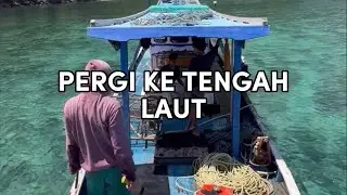 Periksa bubu atau perangkap ikan di tengah laut
