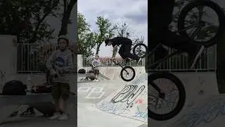 трюк на bmx new bmx line trick #bmx #dimabar #bmxlife #трюкинабмх #бмх