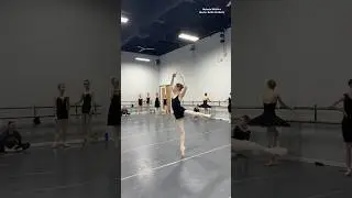 ATTITUDE… now walk off 😉😁 #iykyk #ballerina #shorts