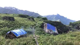 Sheep Shepherd Life In Nepal ||Himalayan Life In Nepal || Very Poor And Living Happily In Sheep Shed