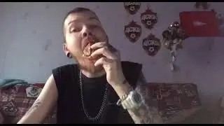 Мукбанг. Топовые сосиски в тесте от моей Мамы