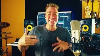 Como era a locução na rádio nas décadas 30 & 40 ??? (COMPLETO)