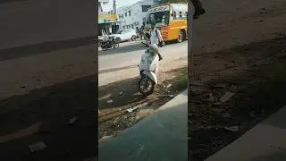Tamil nadu school bus ladies #shorts #dance #chandanthakur #youtubeshorts #1million