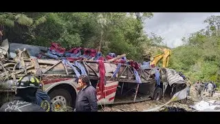 Accidente de autobús en Magdalena Peñasco Oaxaca deja 27 Muertos | Bloque informativo 🎞