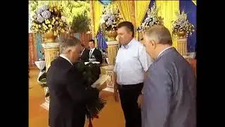 Мэр Харькова Кернес на последнем дне рождения президента Украины Януковича
