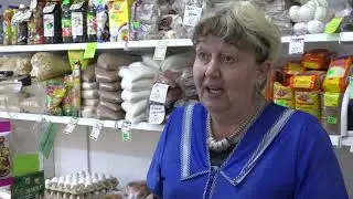 В районе остановки «Молодёжная» прошёл грейдер, на обочинах дороги образовались снежные валы.