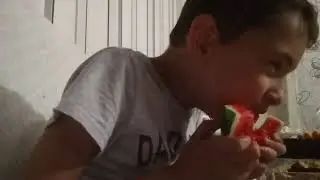 Я могу съесть Арбуз🍉 За 1 секунду 1Часть