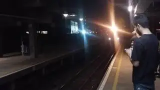 O último trem da noitada.