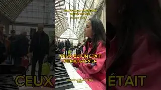 Je chante « Ceux qu’on était » et une foule se ramène ! #piano #streetpiano #starac #pourtoi