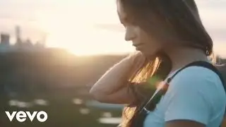 Ariana Grande & Nick Jonas - Light Up Sweetener (Music Video)