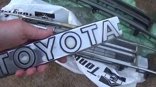 1991 Toyota Pickup Grille Replace