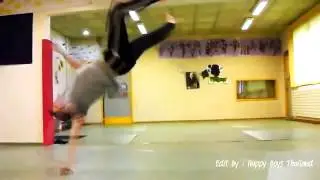 ONE HAND AIRFLARE TO ONE HAND HALO   SLOW MOTION   HD - Break Dance