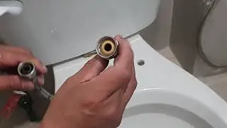HOW TO REMOVE THE TOILET BOWL TANK. EASY.