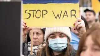 Антивоенный митинг в Словении. Мы против войны в Украине.